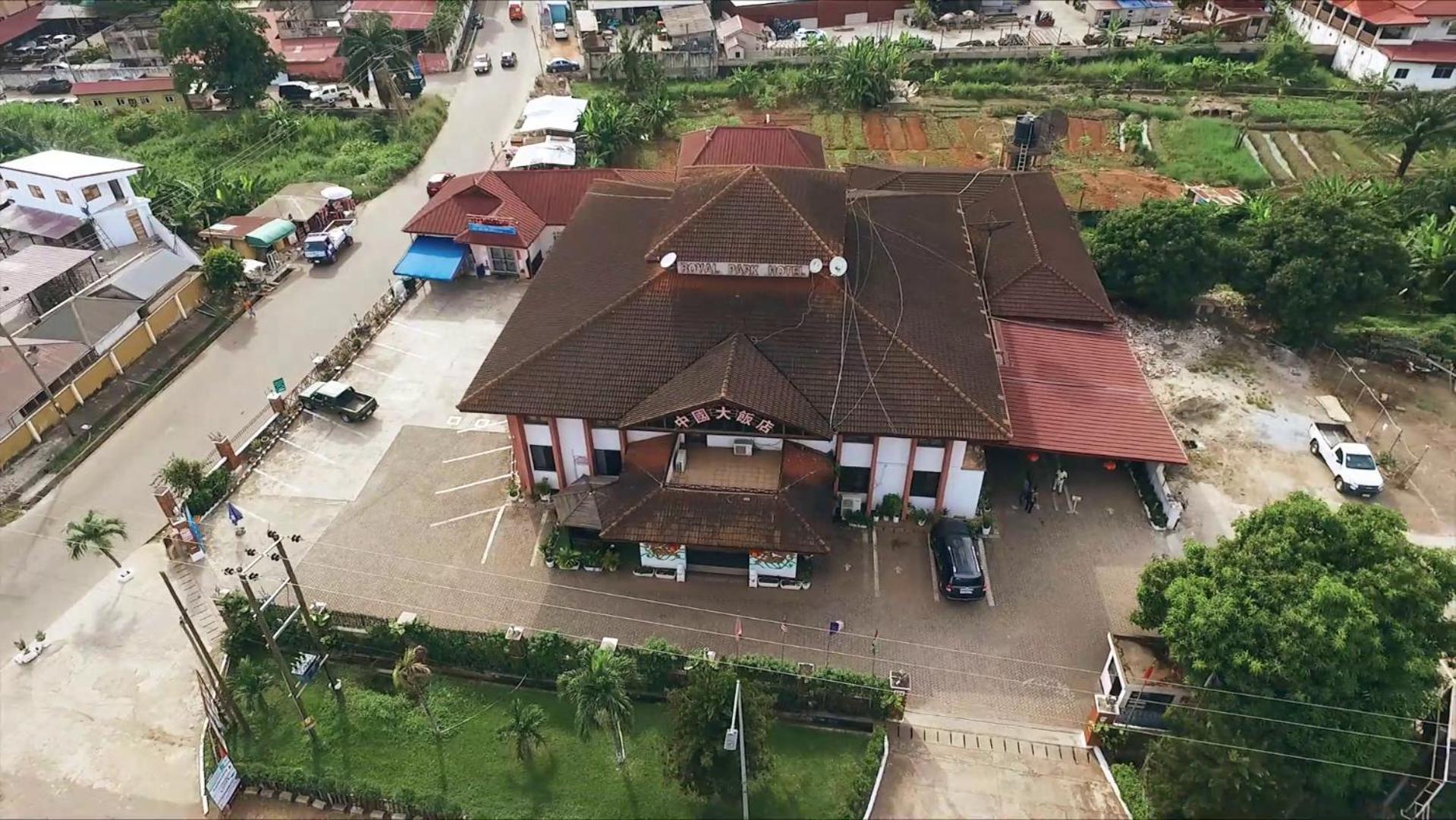 Royal Park Hotel And Chinese Restaurant Kumasi Esterno foto